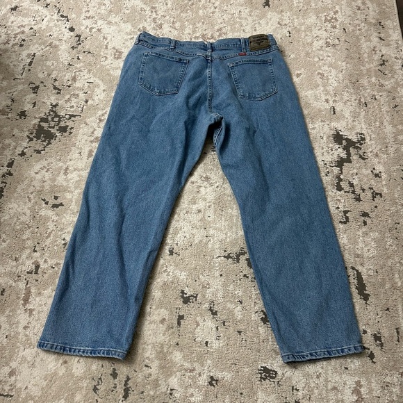 Men's Wrangler Blue Jeans Size 42X30 - Picture 2 of 3